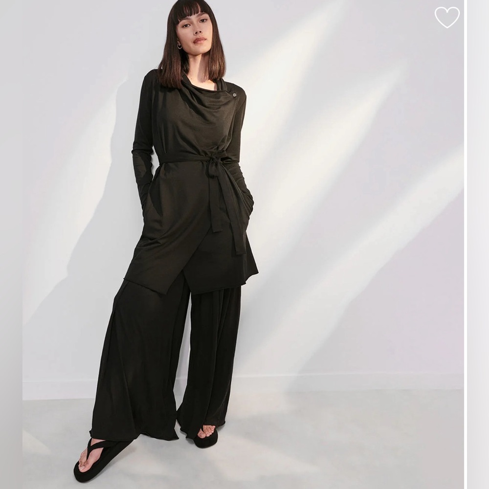 Lunya the Short Robe